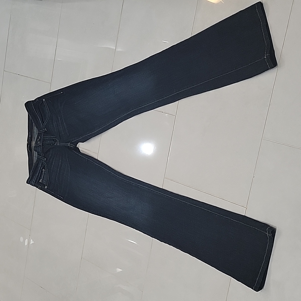 Guess Mid Rise Boot Jeans - Picture 3 of 6